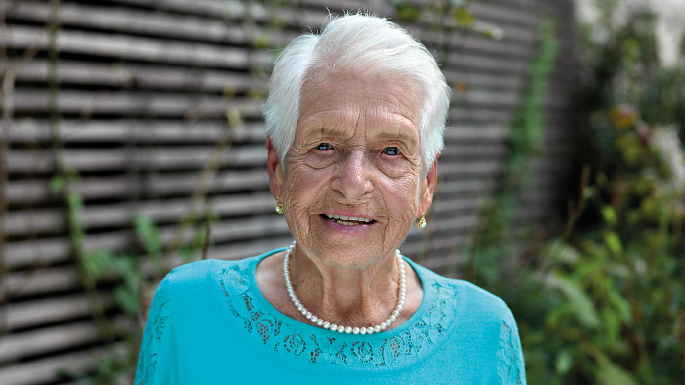Hochaltrige Seniorin